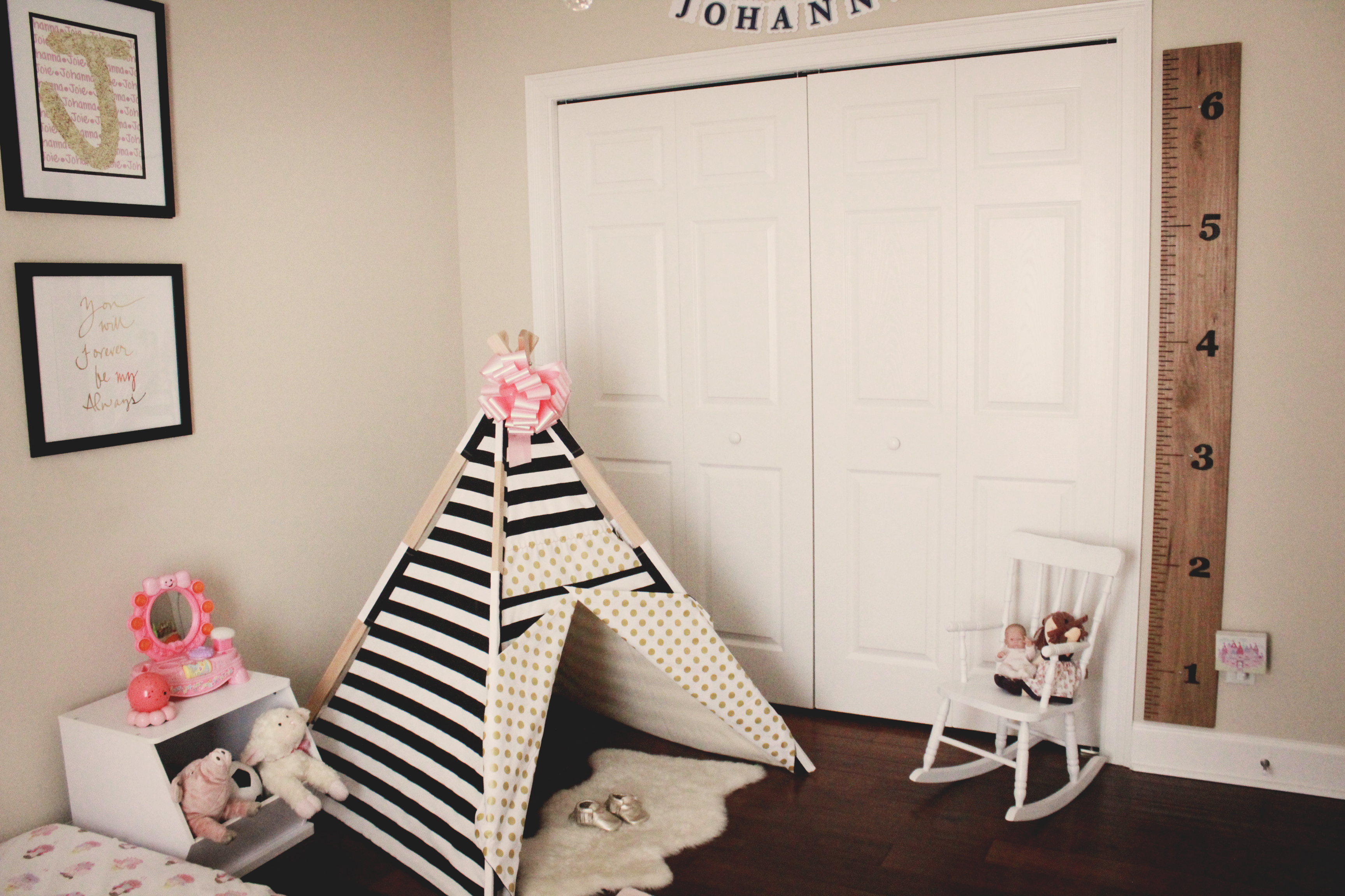 Montessori Style Girl Bedroom 