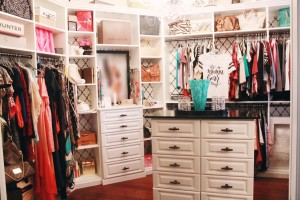 Dream Closet Inspiration from Oh Happy Play, a Florida Motherhood blogger. Check it out now!