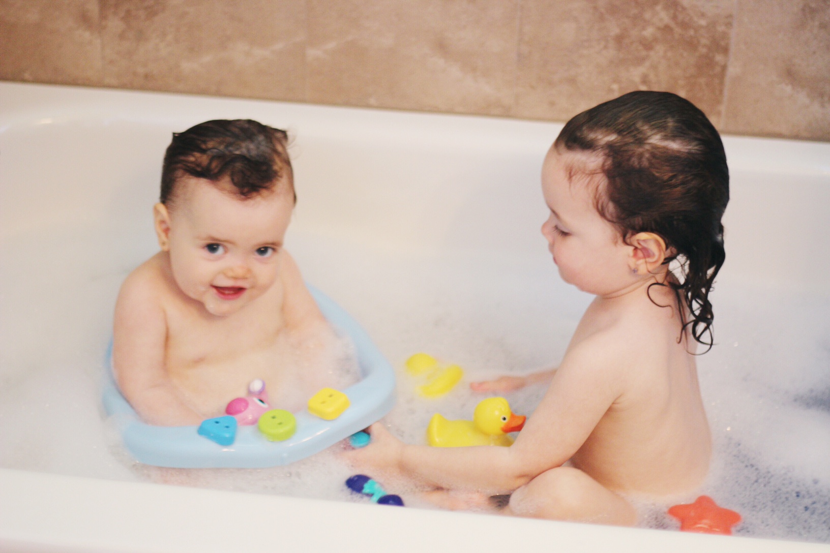 Bath Time Bonding for Siblings - Oh Happy Play