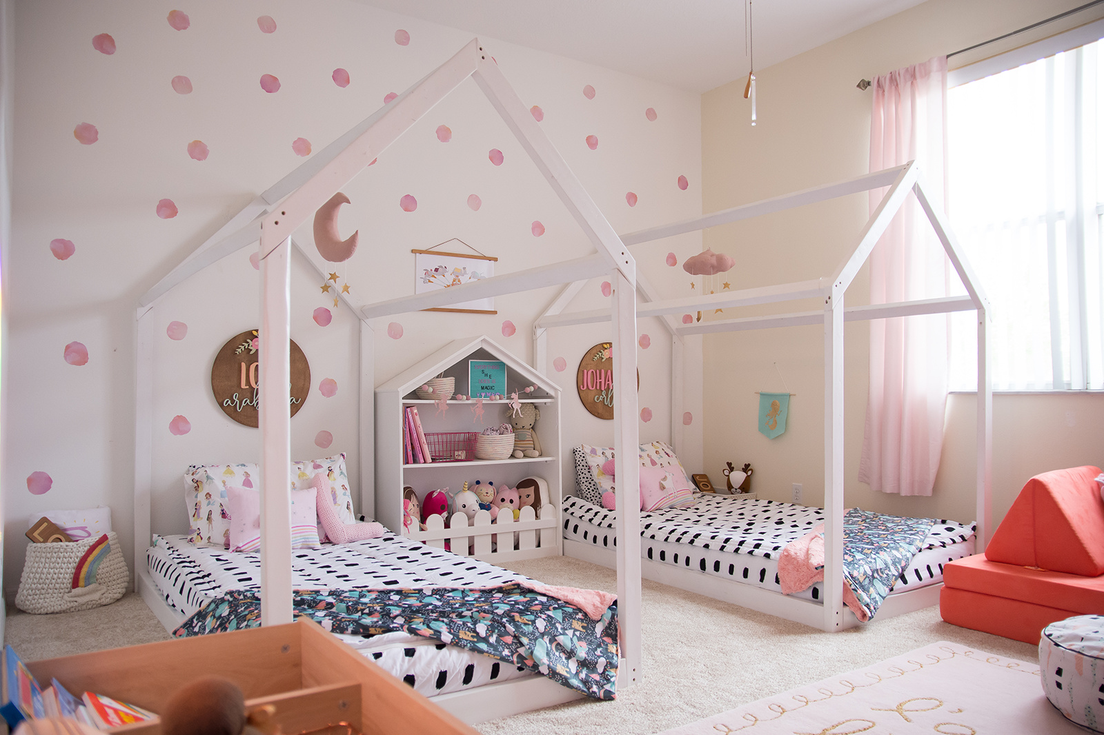 Twin girl outlet rooms