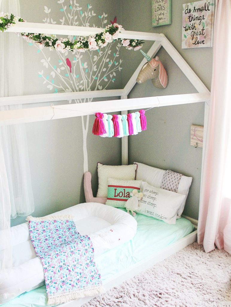 toddler room, baby room, nursery, girl room, boy room, floor bed, montessori floor bed, kids decor, kids dream room, toddler bed, kids bed, house frame bed, teepee, kids fort, playroom, kids playroom, dream playroom, DIY house frame floor bed, DIY house bed, DIY floor bed, floor beds for toddlers