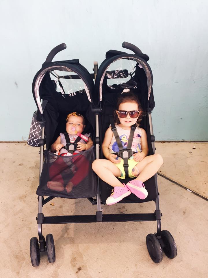 travel must haves for toddlers, traveling with kids, hacks for traveling with kids, traveling with young children, tips for traveling with young children, tips for traveling with kids, uppababy glink, lightweight umbrella stroller, traveling stroller, best Disney stroller