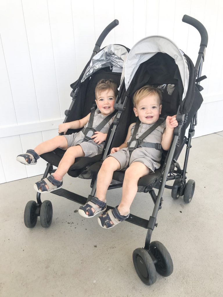 traveling with kids, hacks for traveling with kids, traveling with young children, tips for traveling with young children, tips for traveling with kids, uppababy glink, lightweight umbrella stroller, traveling stroller, best Disney stroller