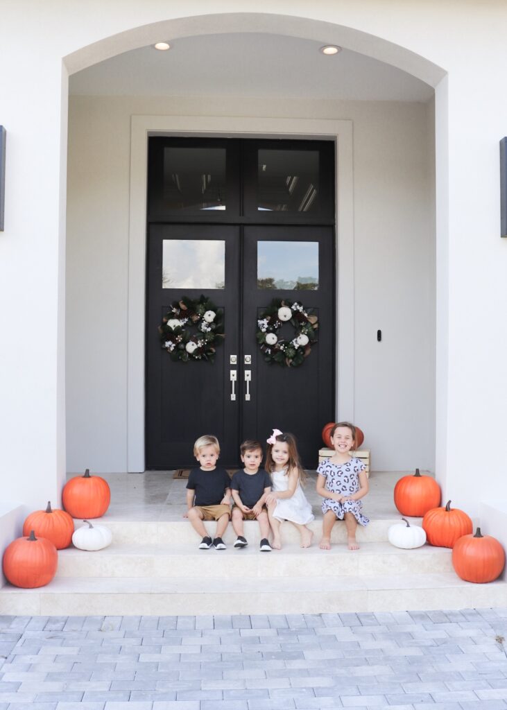  front porch pumpkin patch, modern farmhouse fall decor, outdoor fall decor, harvest decor, cheap fall decor, outdoor fall decor ideas, fall yard decor, outdoor fall decor, harvest decor, hobby lobby pumpkins