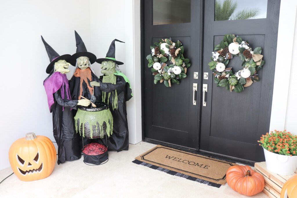 3 witch halloween decor, Halloween ideas, Halloween Style Challenge, Patio makeovers, patio ideas, Holiday Decor