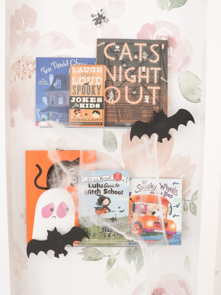 6 fun halloween books for kids, halloween books for toddlers, halloween books for preschoolers, halloween books 2019., halloween books for children, cute halloween books, halloween bookshelf design