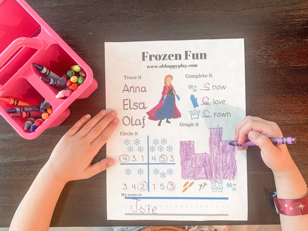 free frozen worksheet, printable, frozen printable, frozen worksheet, homeschool worksheet, kindergarten worksheet, frozen kindergarten worksheet