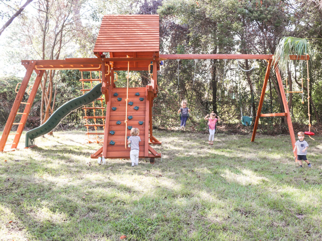 Best Backyard Playset for Little Kids Available in the US