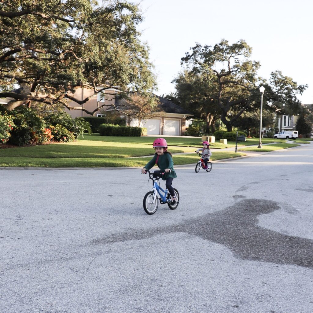  how to ride a bike, tips for teaching how to ride a bike, without training wheels, how to teach child to ride a bike, best way to learn how to ride a bike