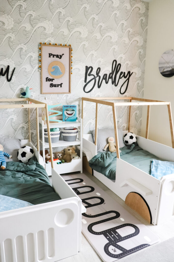 surfer themed bedroom idea